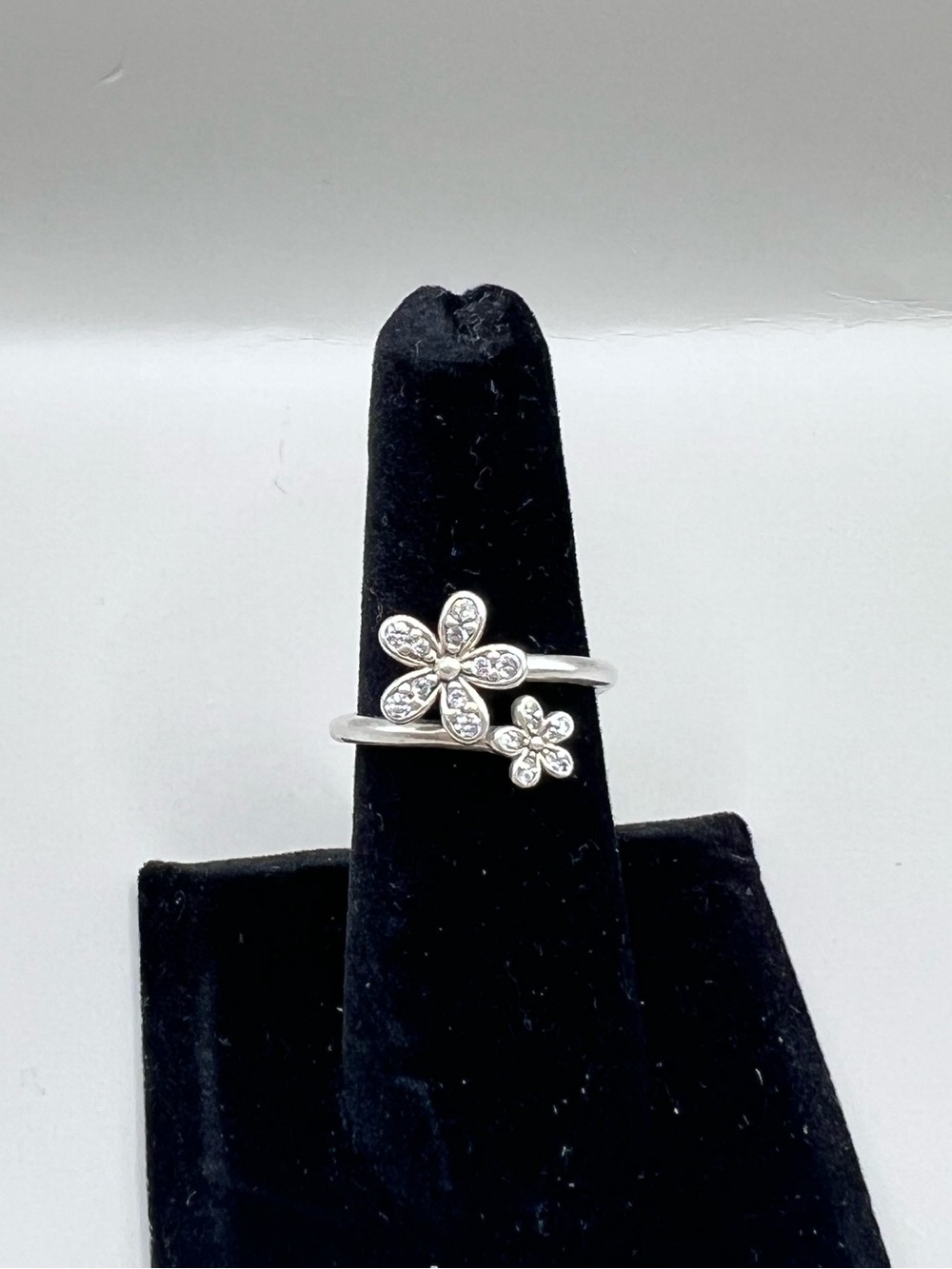 Pandora Dazzling Daisies Open Ring